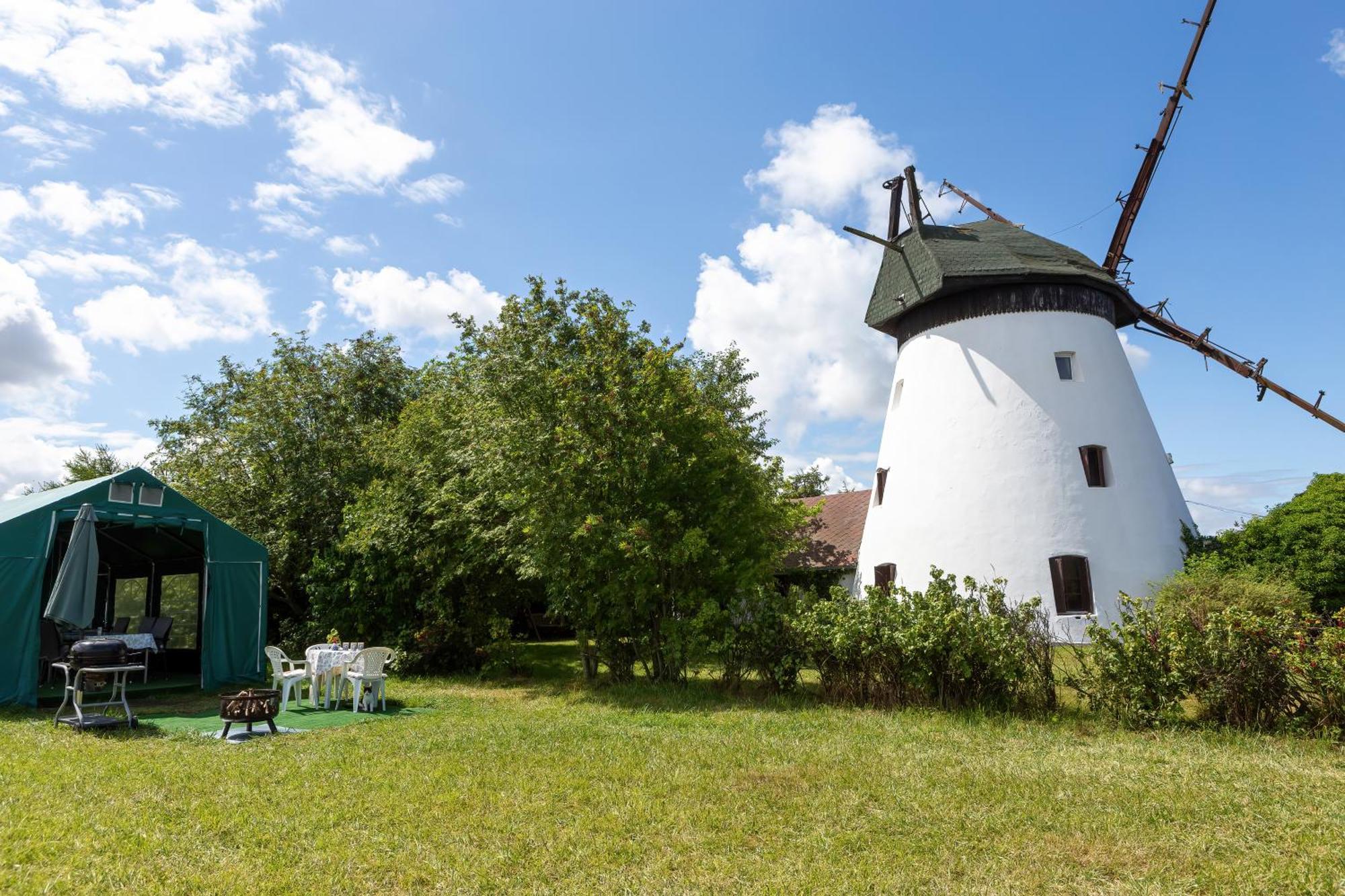 Windmill Vacation Home In Ledzin Near Baltic Sea Niechorze Oda fotoğraf