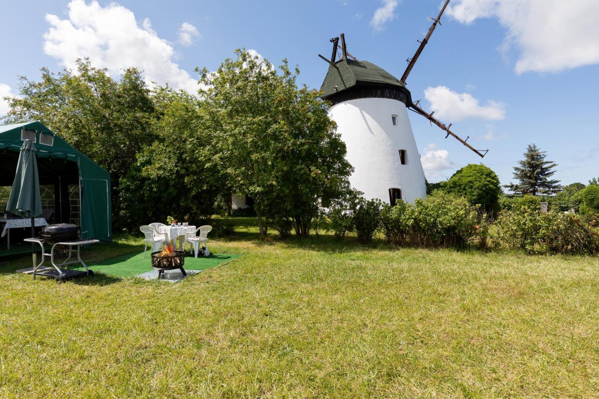Windmill Vacation Home In Ledzin Near Baltic Sea Niechorze Oda fotoğraf